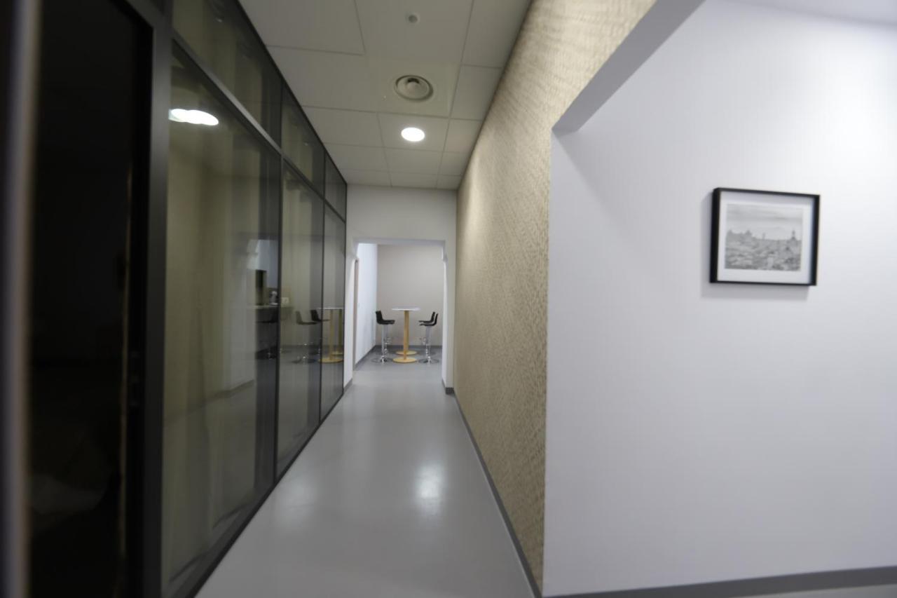 Loft 250m2 Avec Ecran Led Geant De 10m2 Aparthotel
